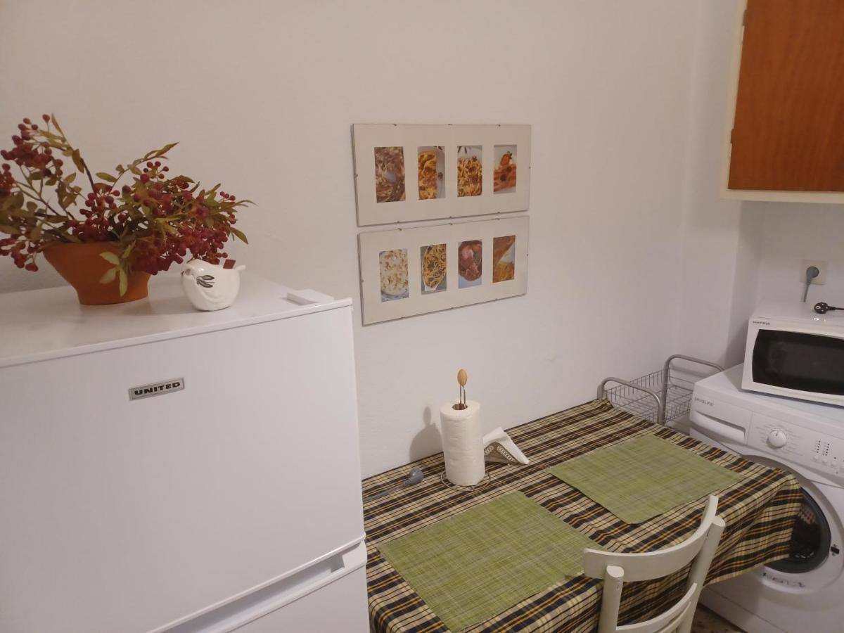 Seaside Family Apartment Loutraki Esterno foto
